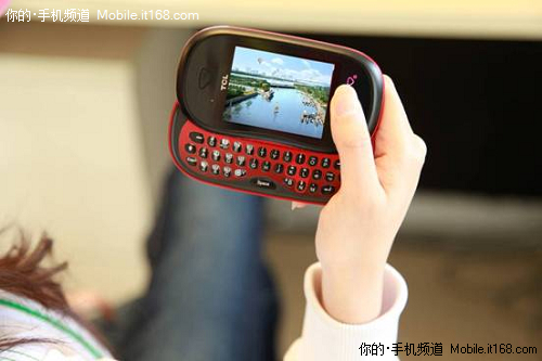 ����ȫ���̻�� TCLi880�������ֻ�ͼ��