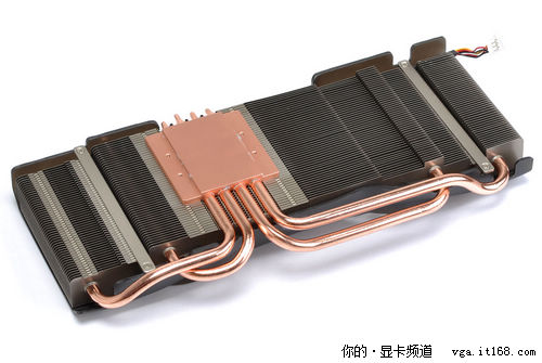 堆料帝技嘉GTX465新散热系统分析