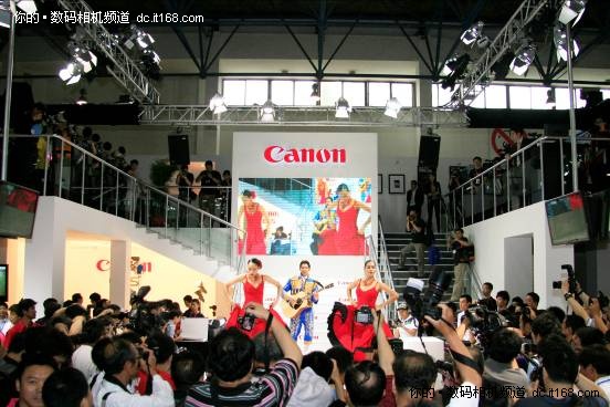 超高人气 佳能率全线产品亮相CHINA P&E