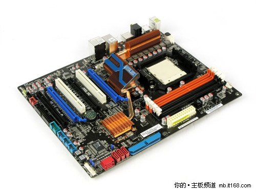 AMD K10 CPU最高超7G，使用华硕主板