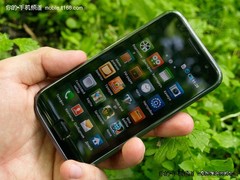三星i9000劲爆2899 近期超值智能机推荐