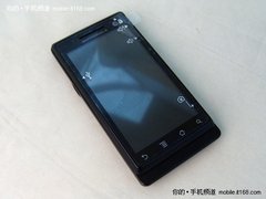 侧滑全键盘智能机 MOTO里程碑小涨300元