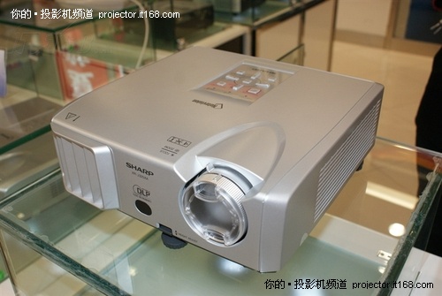 3000流明教育投影 夏普XR-J325XA报7000