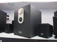 家用本首选低音炮 三诺2.1音箱仅售68元