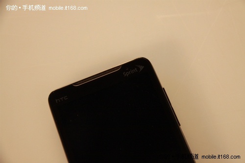 机器人霸主 HTC EVO 4G 外观设计