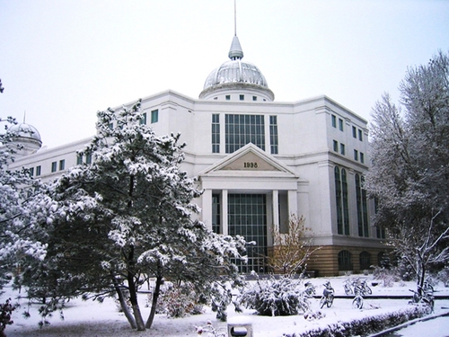 吉林大学