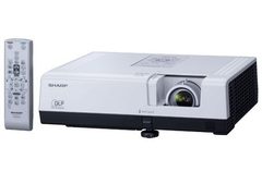 教学好助手 夏普XG-D300XA投影售9999元