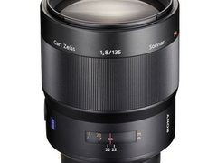 [北京]蔡司定焦牛头 索尼135ZA又降不少