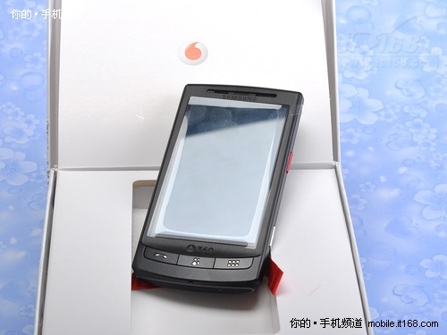 AMOLED+720p高清 三星i8320手机欲破1K