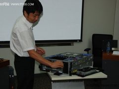 有图有真相 IBM System x3850 X5拆机秀