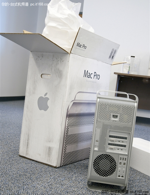 苹果最新重磅 12核Mac Pro真机开箱图赏