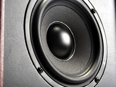 音响界的复古主义者 5款最奢华典雅音箱