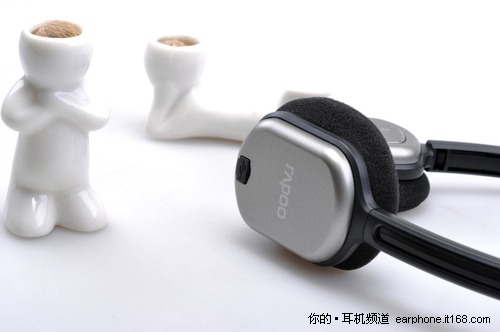 内置超强锂电池 雷柏H1080无线耳机评测
