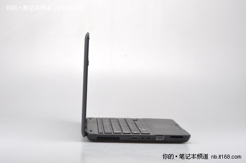 万利达11.6英寸轻薄本A221开箱图