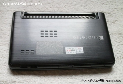 东芝双屏W100尝鲜照