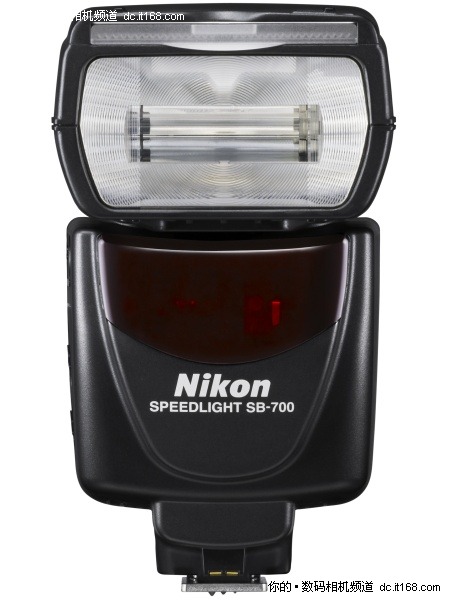 全新设计 尼康公司发布SB700外置闪光灯