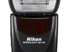 全新设计 尼康公司发布SB700外置闪光灯