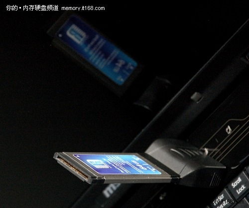 更多源科Express USB 3.0 SSD照片