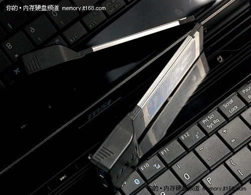 更多源科Express USB 3.0 SSD照片