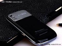 时尚商务宠儿 滑盖黑莓9800仅售4700元