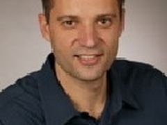 微软科学计算事业部总经理Kyril Faenov