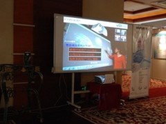 丽讯最新超短焦D7投影机 捐赠八大名校