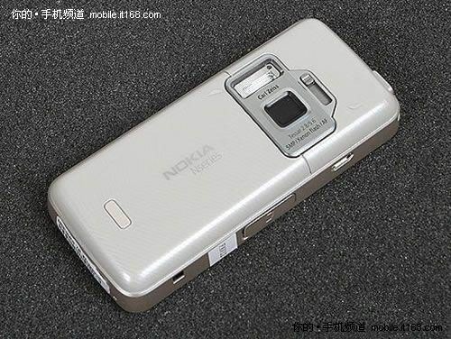 经典直板拍照手机 诺基亚N82仅售1400元
