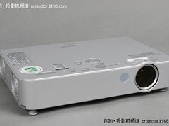 无线投影机首选 松下PT-UX71NT仅售8800