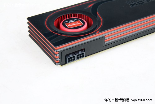 AMD Radeon HD 6870公版外观大图赏