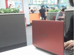 时尚佳丽和宏碁Aspire One 721