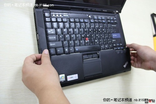 笔记本破开格提升不寻求人 成更换R400的CPU