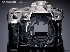 中端神器再火降 尼康D7000套机降价送礼