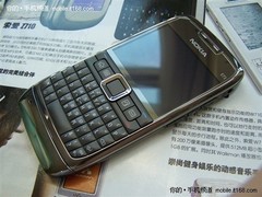 超薄全键盘商务机 诺基亚E71降至1280元
