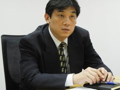 与用户一起成长　兄弟董事尹炳新专访