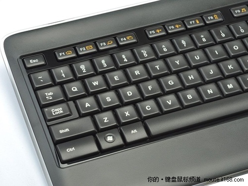 全球首款智能背光键盘 罗技k800评测