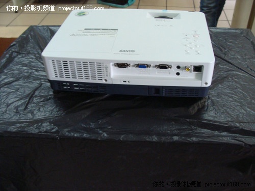 送礼送服务 三洋PLC-XW300C投影机特价