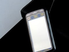 摩托罗拉鎏金版上市 MT810LX售6170元