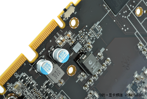 XFX讯景 HD6950公版拆解