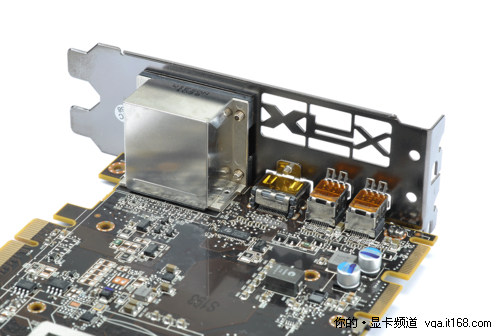 XFX讯景 HD6970公版拆解