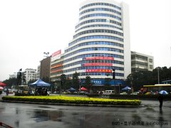 消费者受益 三星星世界大篷车开进新会