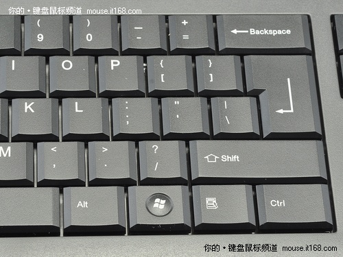 加大型的退格键及倒l形回车键使用起来更加舒适