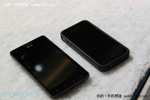 CES2011:AMOLED Plus屏 三星Infuse发布