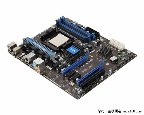 不逊英特尔P67 AMD890FX主板上32GB内存