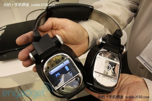 Android系统万能 智能耳机带触屏可上网