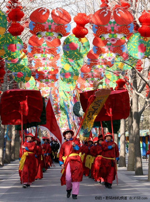 场景一:春节庙会