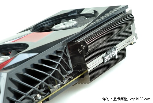 七彩虹iGAME GTX560 Ti游戏战神X简介