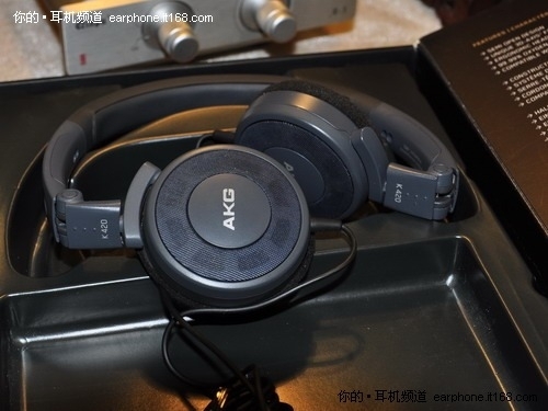 AKG K420 入门级初烧首选         