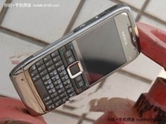 超薄精致外型 诺基亚E71现售价仅1300元