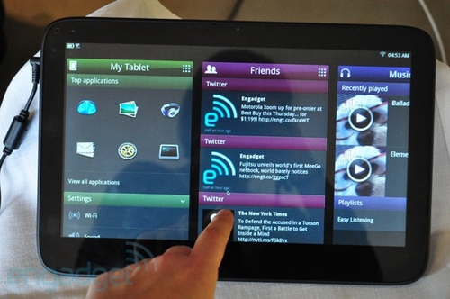 MWC 2011:Intel展出MeeGo平板电脑UI-IT