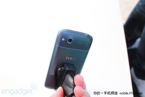 MWC2011:期望大失望大HTC Desire S赏析